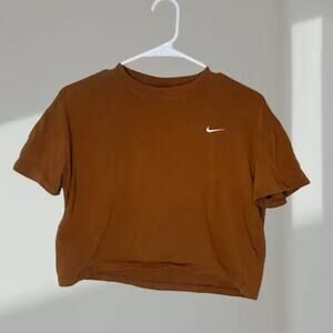 Nike Cropped Crewneck T-Shirt – Burnt Orange / Rust (Women’s Small)